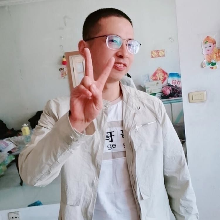 赤峰石逗哥