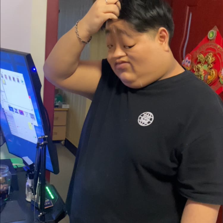 丁家樂的媽媽是老師