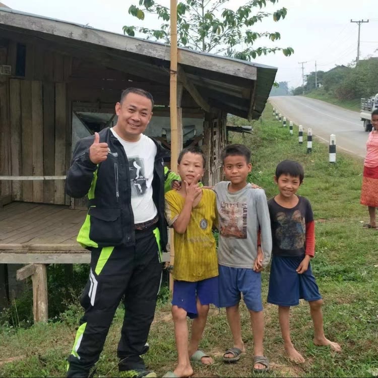 发哥吃地球