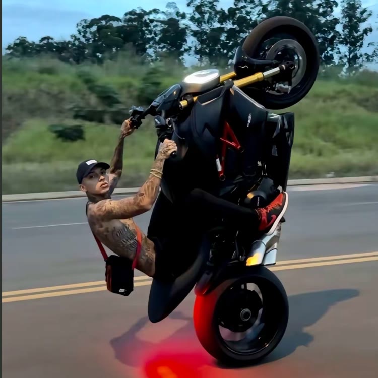 伯越車业-偷亲