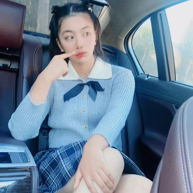 小柒吖