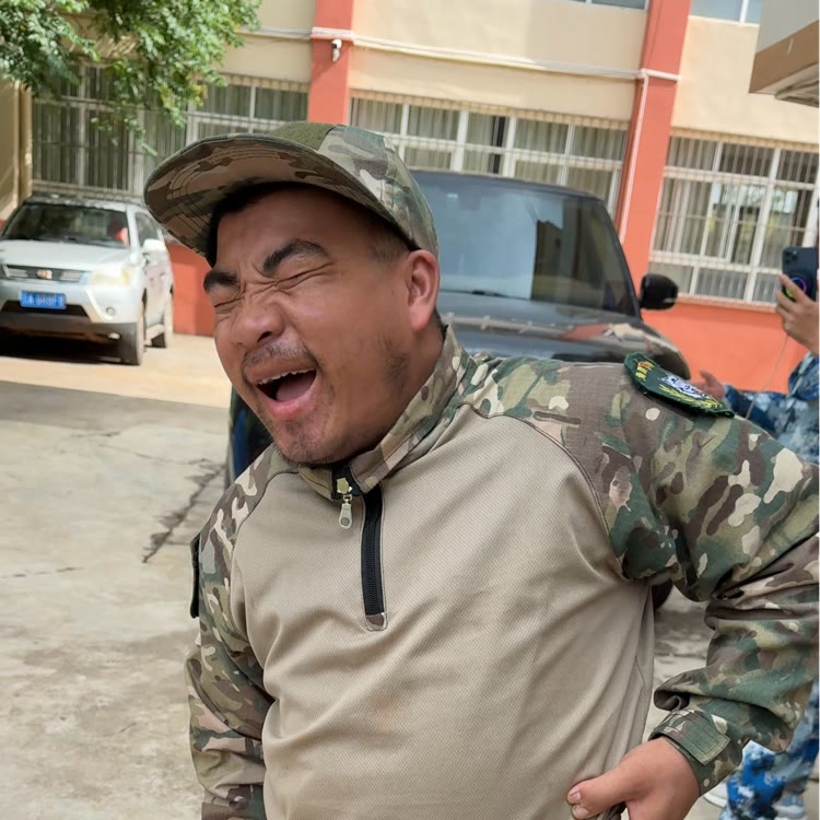 老罗夫妇