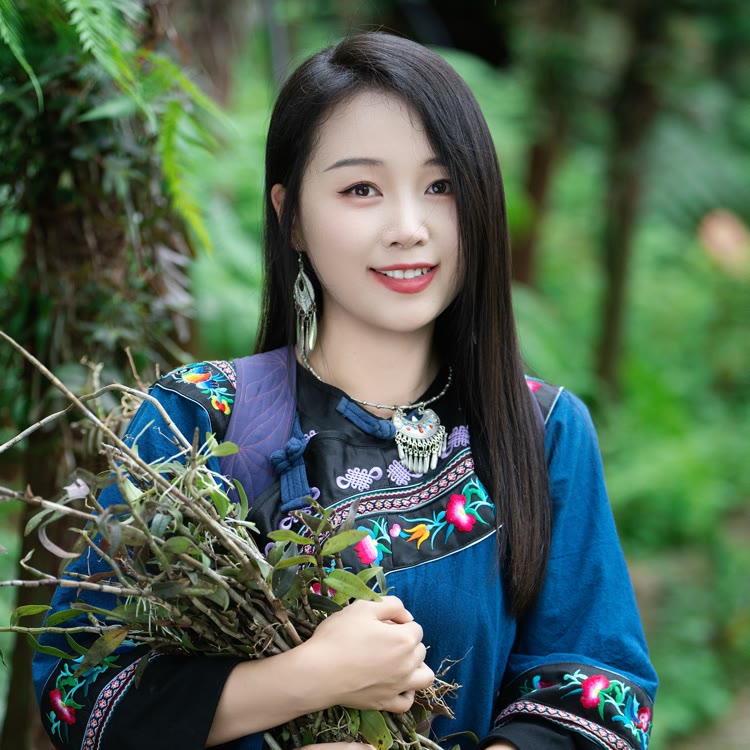 龙小迅