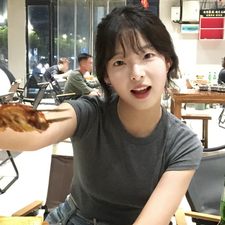 言言一一光源万创