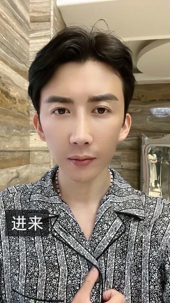 墨晨夏-中午11点开播的快手直播