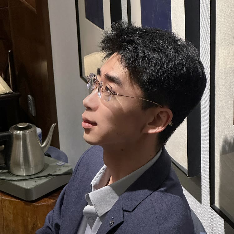 快手生活排行榜第29名条总（听劝版）,新榜指数890.3404463388947,新增作品数1,播放数153.28w,点赞数5.64w,评论数10.66w,分享数1939,新增粉丝数3.83w,累计粉丝数144.95w
