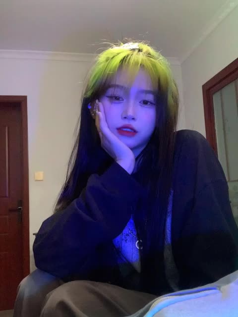 别说王子有多爱灰姑娘，才隔了一晚就忘记长