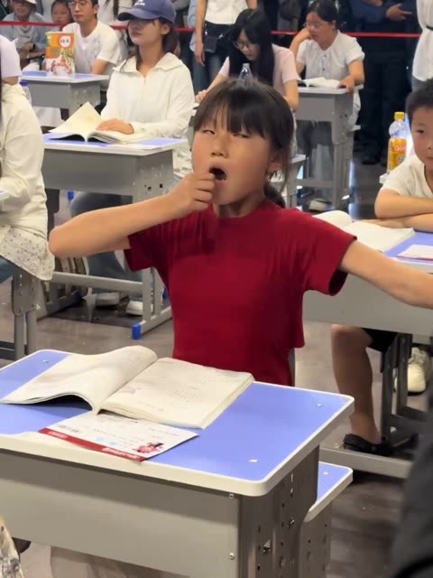 禁止职业选手参赛 #烟火爱情成长故事 #赛场上的知识 #2026高考 #2026高考加油 @快手热点 @Loyful